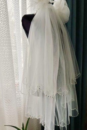 Voal Ivoire cu Strasuri si Perle