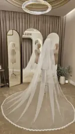 Voal de mireasă lung ivory cu dantelă ingustă și mărgele – 2,5 m - imagine 2