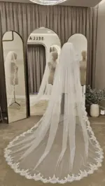Voal de mireasă lung ivory cu dantelă brodată și paiete fine – 2,5 m - imagine 2