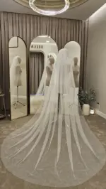Voal de mireasă lung ivory din tiul cu sclipici, încrețit pe pieptene – 2,5 m - imagine 2