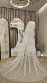 Voal de mireasă lung ivory cu margele semitransparente aplicate, din tiul fin – 2,5 m - imagine 2