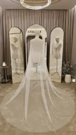 Capă ivory din tulle fin cu aplicații din perle și cristale – 2,5 m - imagine 2