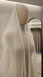 Voal de mireasă ivory tip spaniol cu margine fină și cristale discrete – 2,5 m - imagine 3