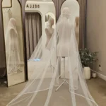 Voal de mireasă ivory tip spaniol cu dantelă brodată, perle și cristale – 2,6 m
