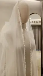 Voal de mireasă ivory tip spaniol cu pietre și dantelă fină – 2,6 m - imagine 3