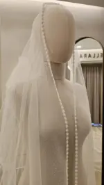 Voal de mireasă lung ivory din tiul cu sclipici și dantelă brodată, tip spaniol – 2,5 m - imagine 3