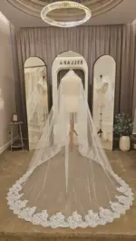 Voal de mireasă lung ivory tip spaniol cu dantelă florală aplicată – 2,5 m