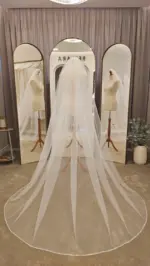 Voal de mireasă lung ivory cu bordură din paiete și mărgele – 2,5 m - imagine 2