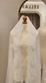 VM-072 · Voal spaniol cu dantelă florală cusută – 3 m - imagine 3